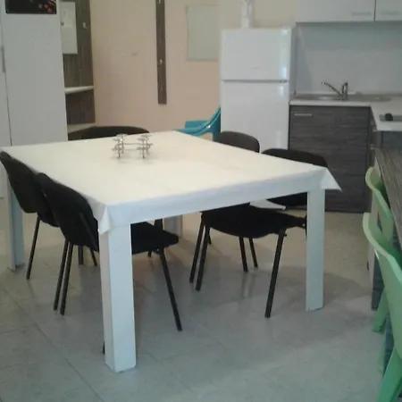 Trzy W Dwa Przy Basenie Oraz Jeden 4 Pietro Z Duzym Tarasem 公寓
