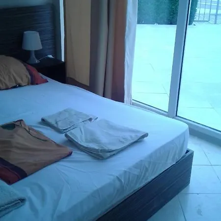 Trzy W Dwa Przy Basenie Oraz Jeden 4 Pietro Z Duzym Tarasem Apartment